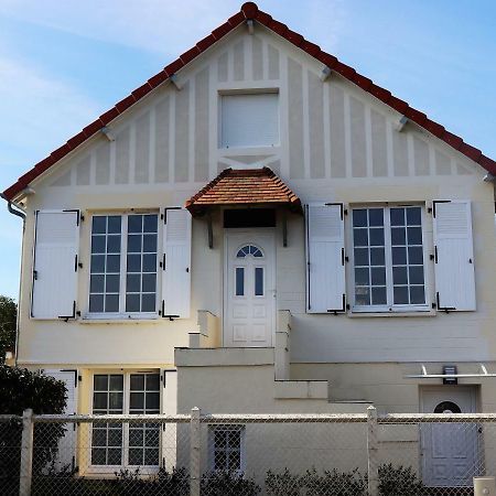 Villa Des Sables Avec 1 Studio Pour 2 Personnes Pouvant Etre Complete Par Une Chambre Avec Sa Salle De Bain Et Wc Si 4 Personnes Cabourg Exterior foto