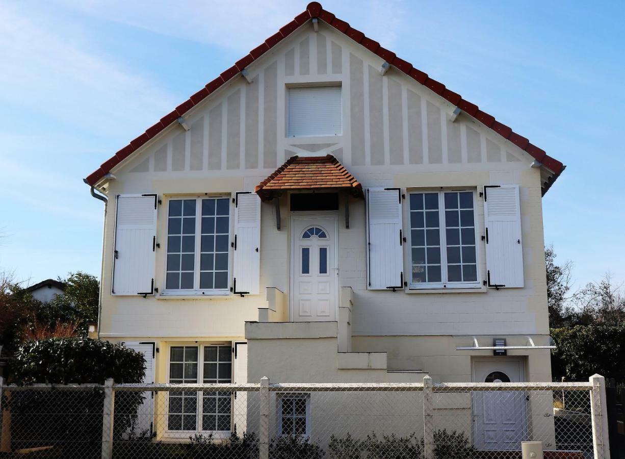 Villa Des Sables Avec 1 Studio Pour 2 Personnes Pouvant Etre Complete Par Une Chambre Avec Sa Salle De Bain Et Wc Si 4 Personnes Cabourg Exterior foto